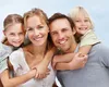 Schimbări semnificative la alocația parentală din aprilie 2025! Reguli noi pentru familii