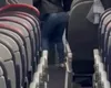 Haos în aer! Pasager posedat urlă despre demoni, atacă echipajul și înghite un rozariu în timpul unui zbor