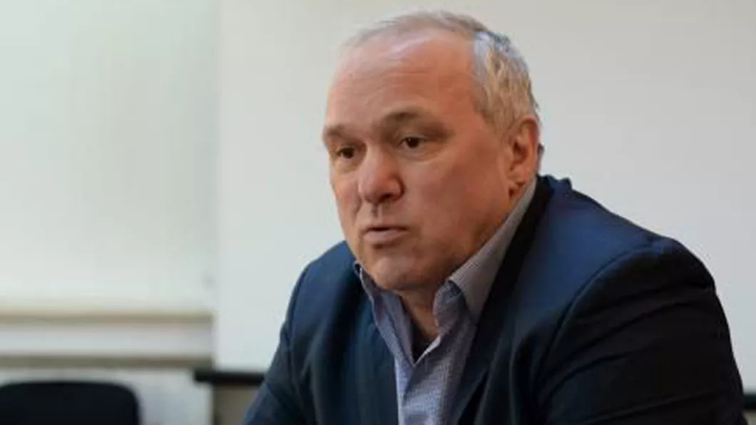 Firma unui profesor de la Universitatea Tehnica din Iasi implicata in scandalul milionarilor din Aleea Sadoveanu