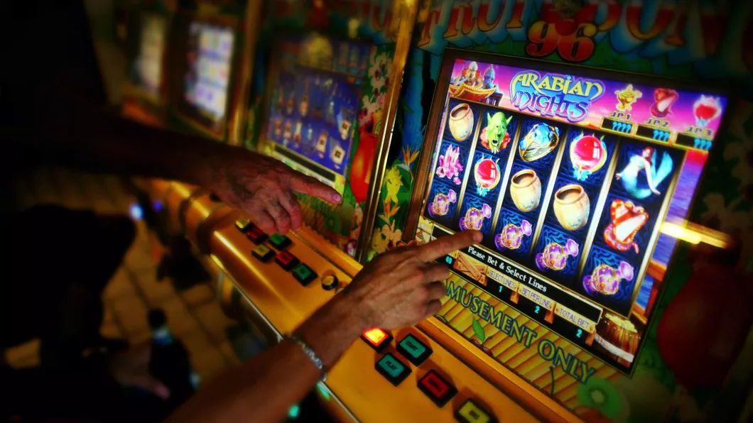 SOC pe piata pacanelelor din Iasi Un gigant in domeniul jocurilor de noroc obligat sa-si inchida activitatea 