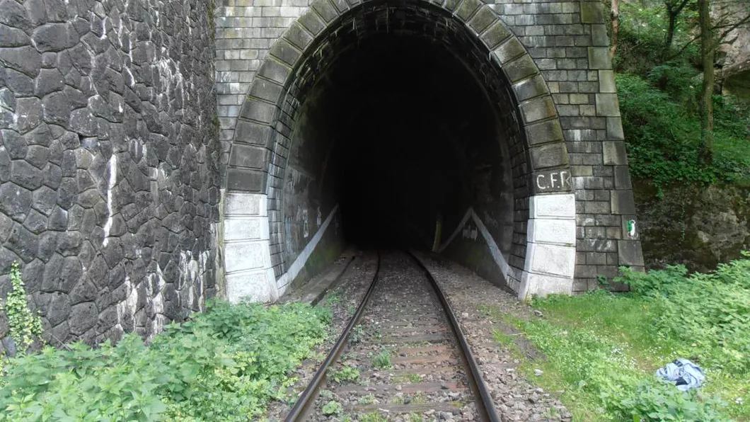 Nervi intinsi la maximum intr-un tren plecat din Iasi In tunel a inceput calvarul