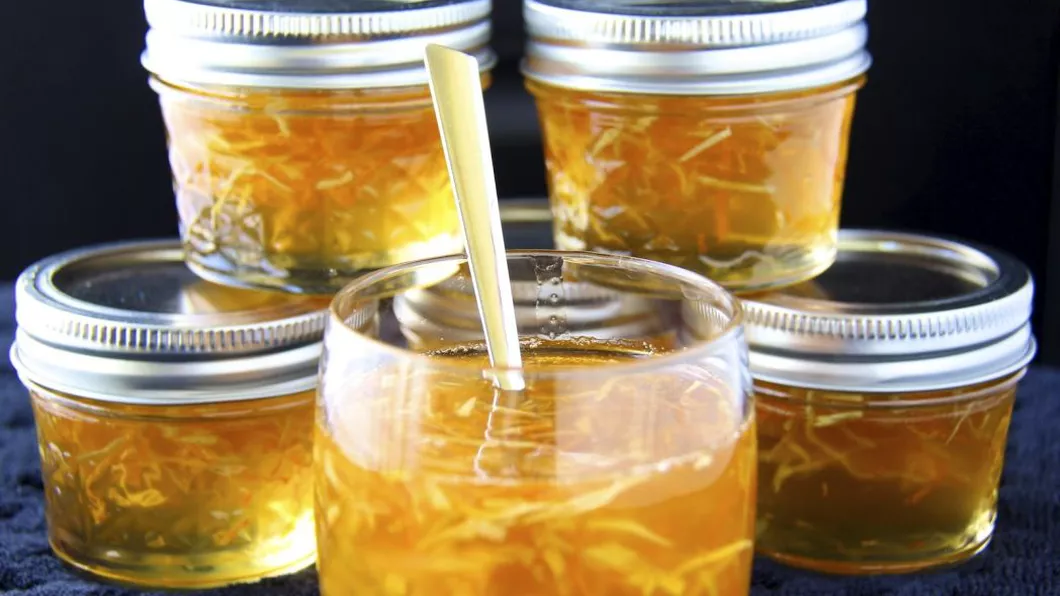 Sanatate curata ghimbir cu miere la borcan. Cum se prepara si cum se administreaza