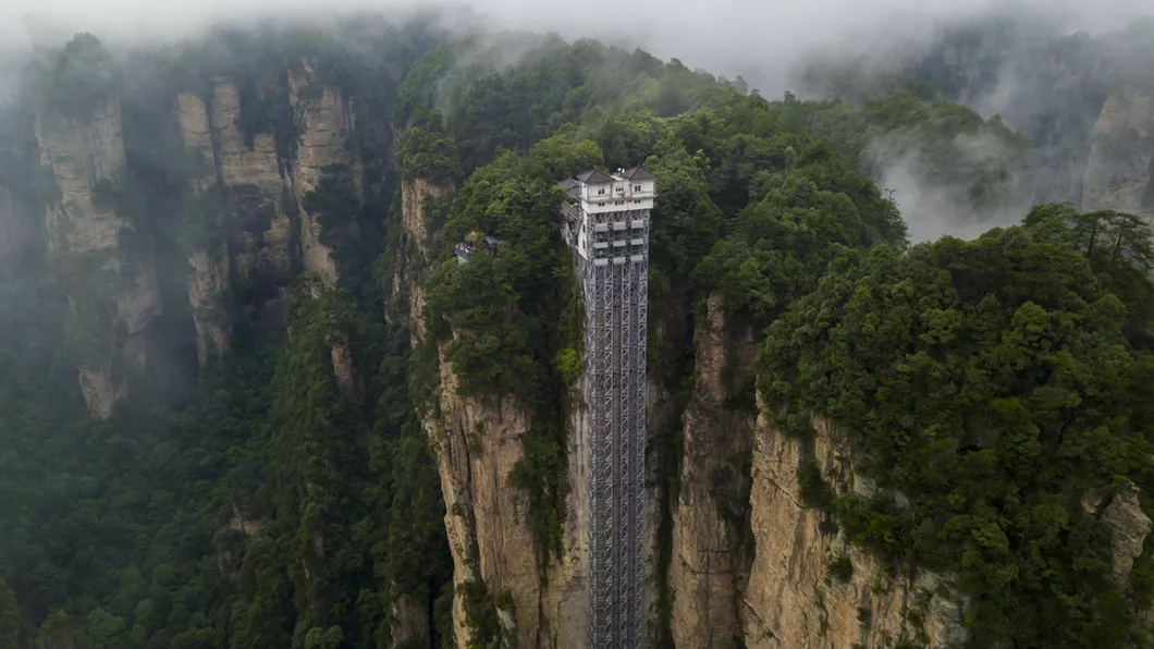 Cel mai înalt ascensor din lume situat in mijlocul naturii - FOTO