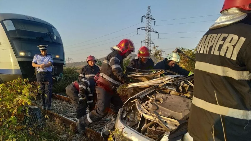 Două persoane au decedat după ce au fost loviți de un tren Săgeata albastră
