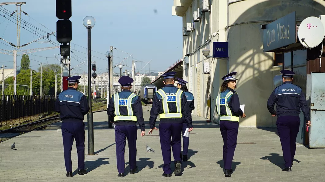 Acțiune a polițiștilor ieșeni privind siguranța pelerinilor - FOTO