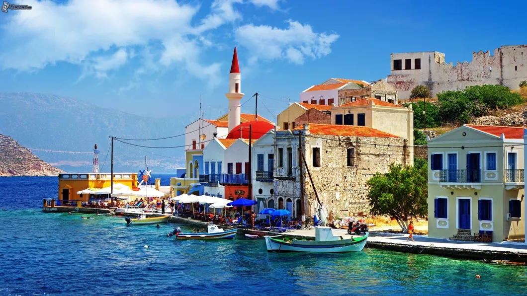 Cât câştigă Grecia din turism. Venituri mari în primele opt luni din acest an