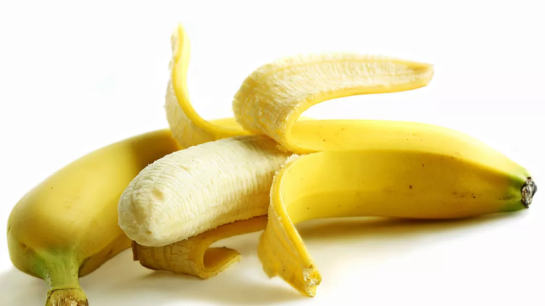 Iată de ce ar trebui să folosim si coajă de banană nu numai fructul