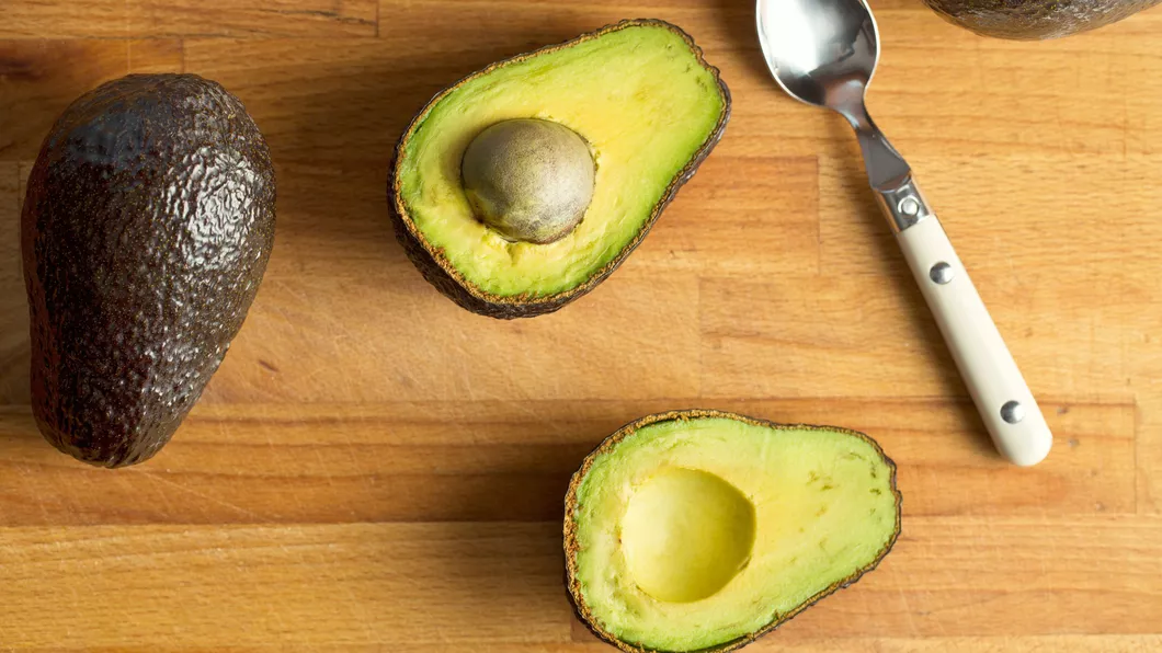 Sănătatea din farfuriile noastre un avocado pe zi previne colesterolul rău