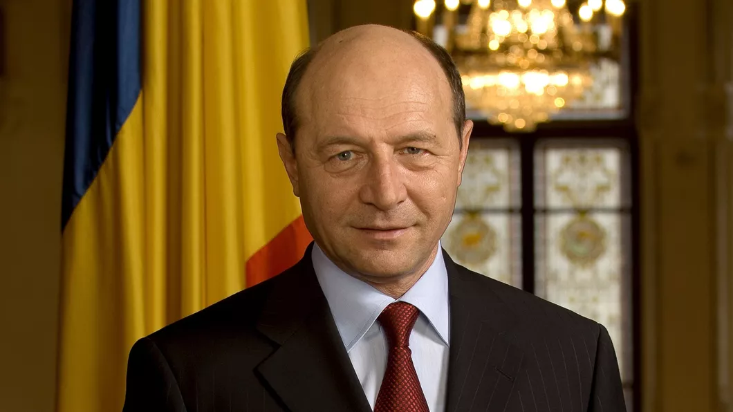 Traian Băsescu mesaj pe Facebook în ziua votului