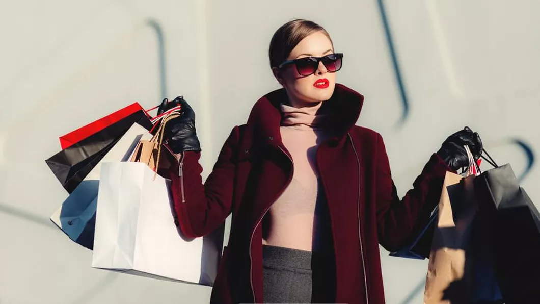 Aglomerație în mall-urile din Iași Iată 4 motive pentru care femeile preferă să cumpere haine online