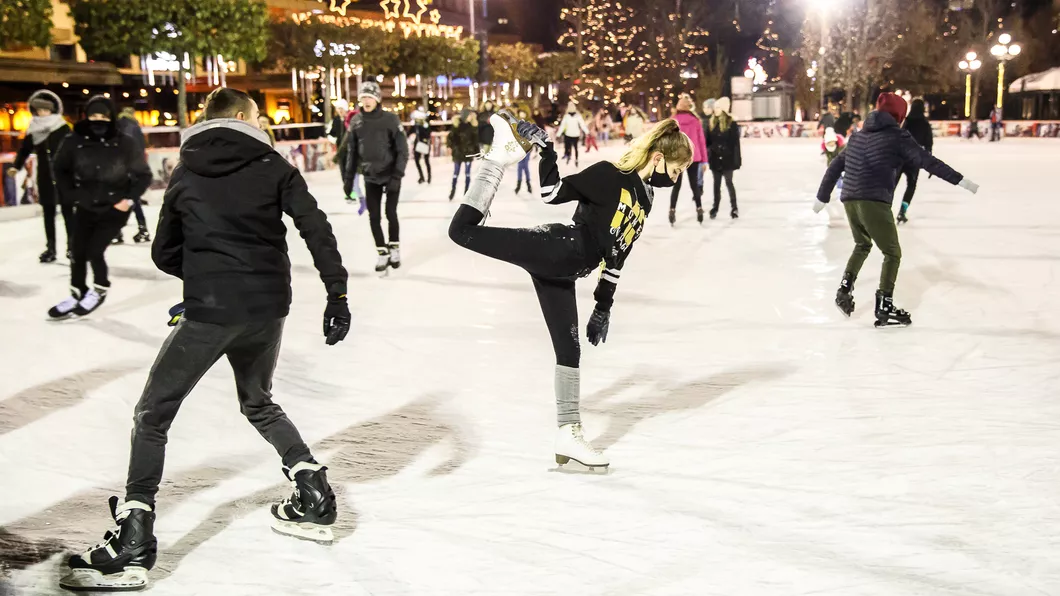 S-a deschis sezonul distracției pe gheață la patinoarul PALAS ICE