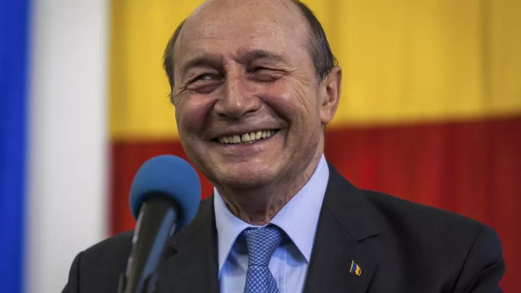 Traian Băsescu a reușit imposibilul și a adunat laolaltă toate grupurile parlamentare