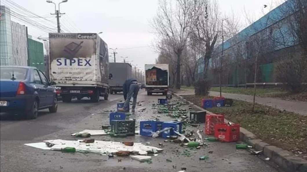 Incident grav în Iaşi Un camion a pierdut multă bere