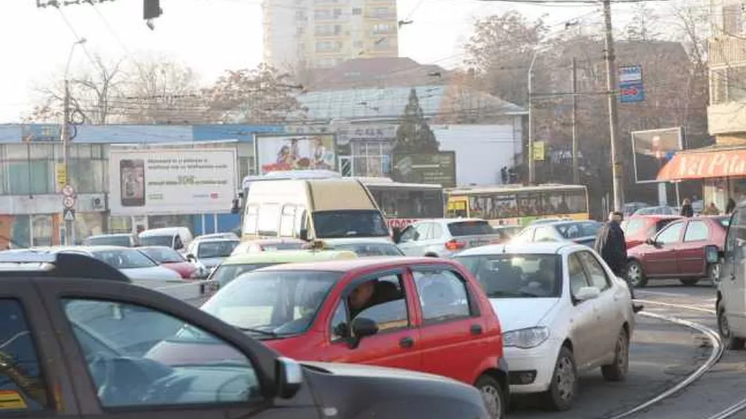 Trafic paralizat în Iași. Din Târgu Cucu până în Tudor Vladimirescu faci mai mult de jumătate de oră