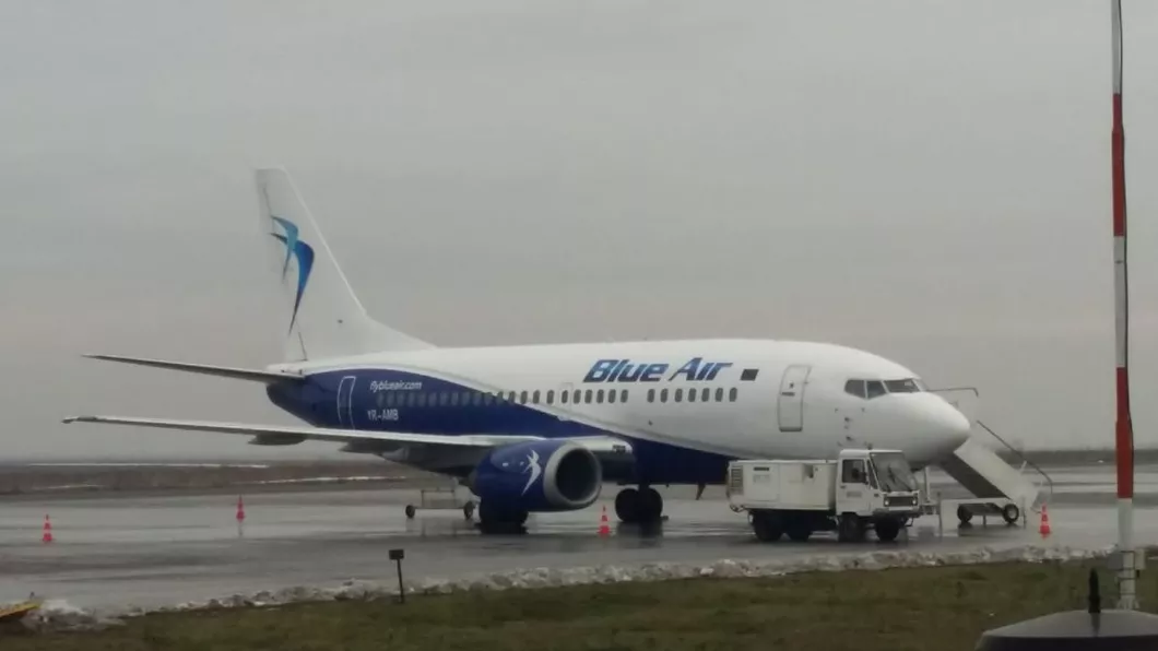 Compania Blue Air anulează peste 60 de zboruri. Cursa Iaşi - Torino afectată