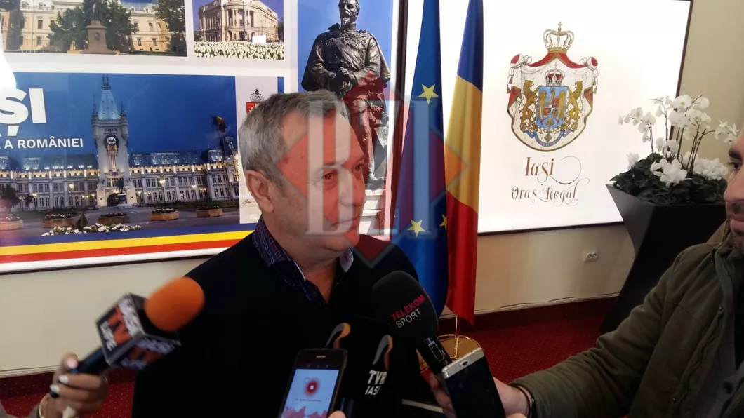 Mircea Rednic prezentat oficial ca antrenor într-o conferință organizată la Primăria Iași - UPDATE FOTO