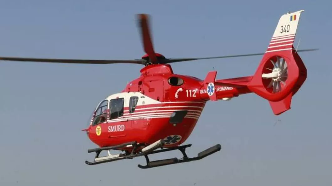 Exclusiv Un pacient ars transferat cu elicopterul SMURD din Iaşi spre Spitalul Floreasca