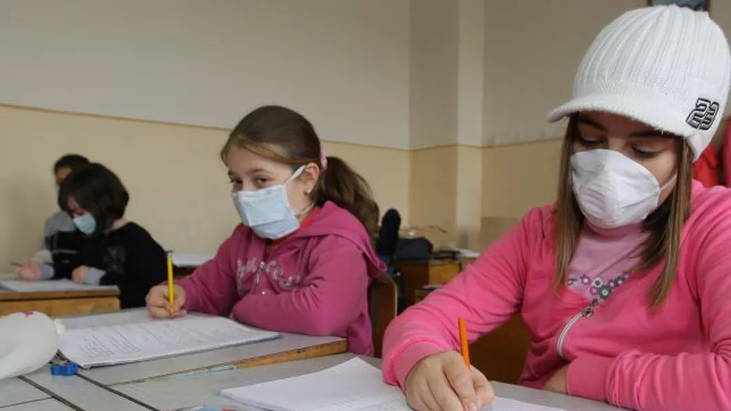 Câte școli sunt închise în Iași din cauza gripei