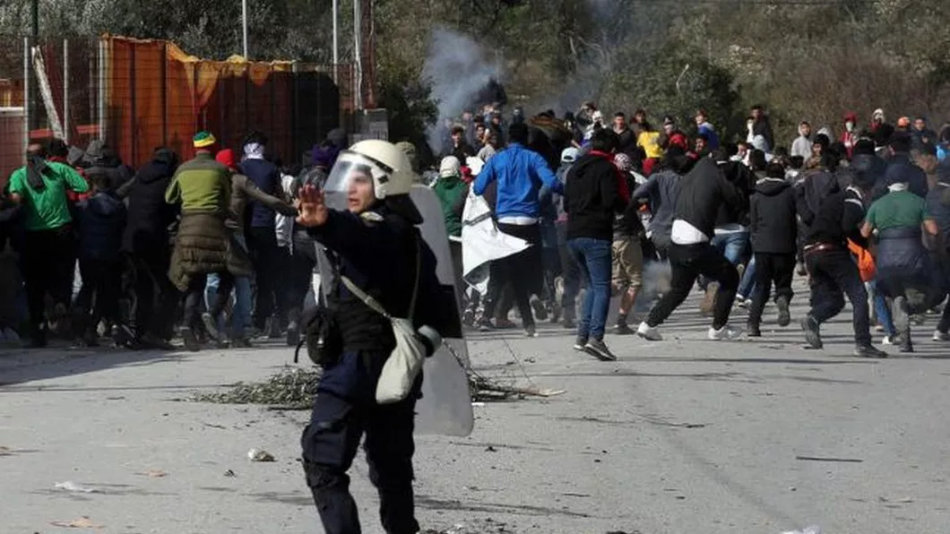 Semnal de alarma tras de ministrul grec Europa va fi sub asediu Migranţii dau năvală