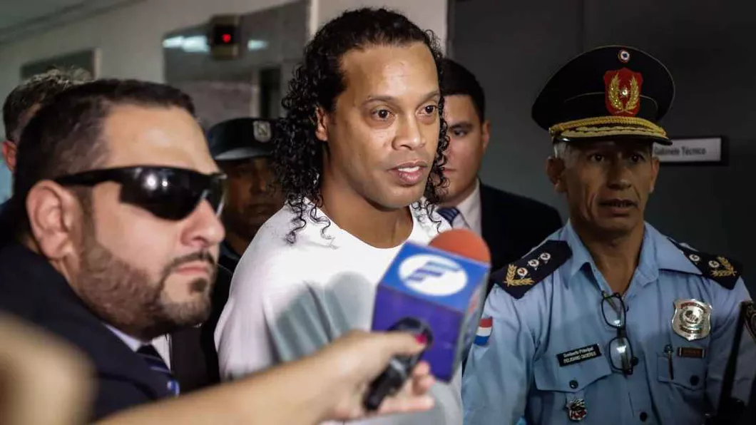Momente dificile pentru Ronaldinho A fost plasat în detenție preventivă în Praguay