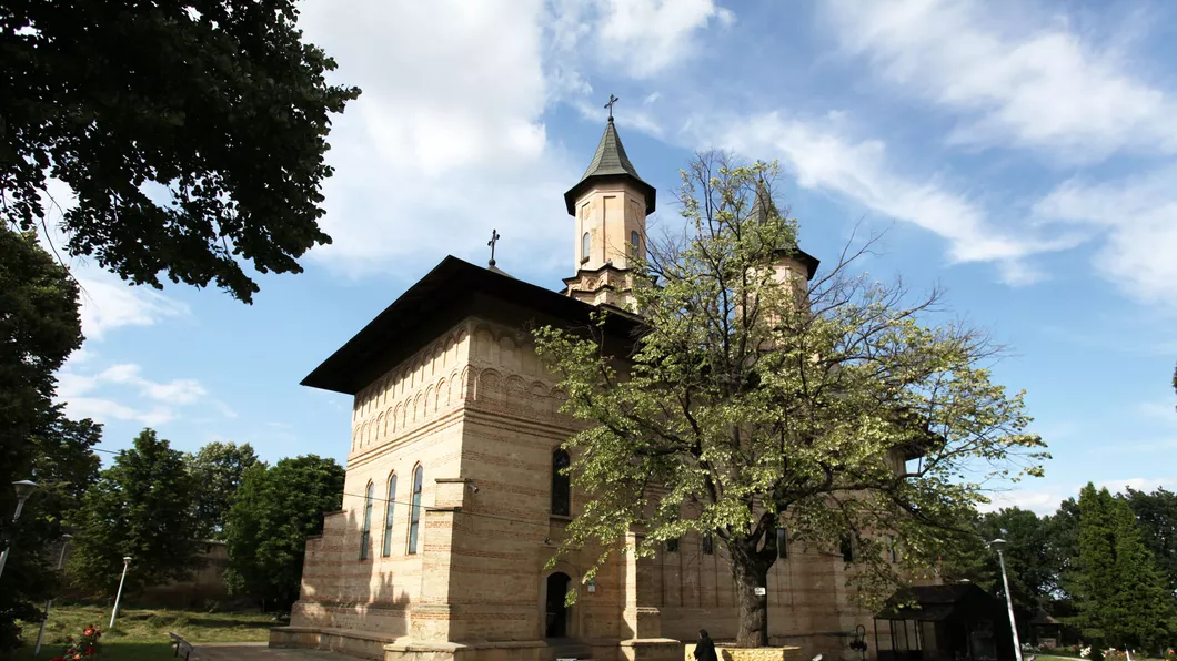 Mănăstirile din Moldova confecţionează lenjerii de pat pentru spitale Patru lăcaşuri de cult sunt din Iaşi