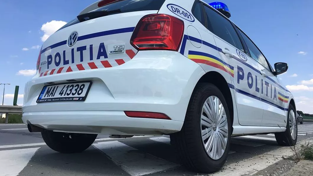 Alertă la Iași Autoritățile puse pe jar de un tânăr care a fugit din izolare la domiciliu Polițiștii și cadrele medicale au pornit în urmărire