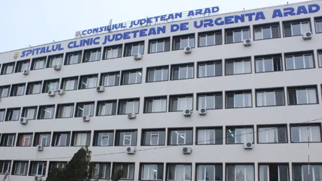 O pacientă a decedat din cauza Covid-19 la Spitalul din Arad. Se aduc acuzaţii grave unităţii medicale