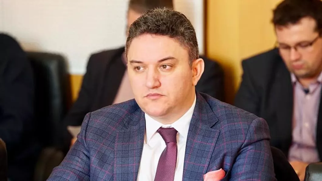 Reacţie vehementă a liderului PSD Iaşi Marius Ostaficiuc la adresa Guvernului Lăsaţi combinaţiile pe milioane de euro şi ajutaţi romanii