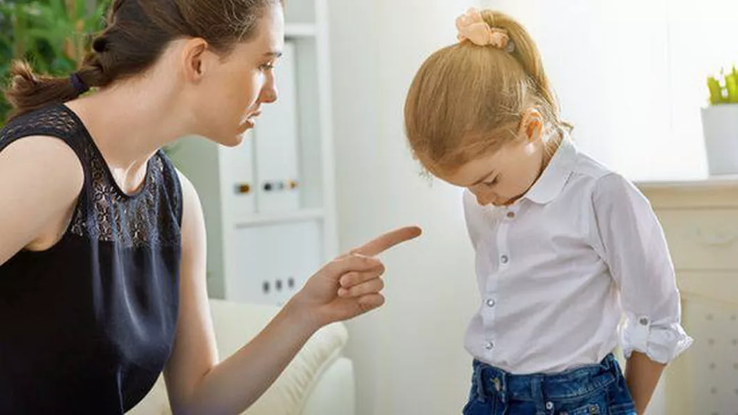 Cele 12 expresii interzise în vocabularul unui părinte