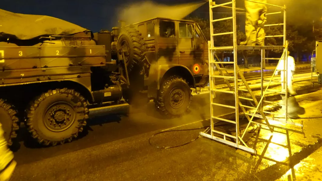 Militarii din Batalionul 202 Apărare CBRN au acţionat pentru decontaminare şi dezinfectare în Suceava - FOTO VIDEO