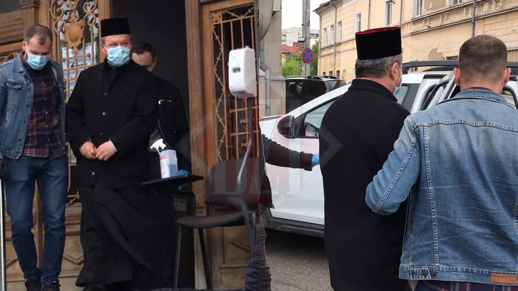 Fostul episcop de Huși Corneliu Bârlădeanu și fostul arhimandrit Sebastian Cristi Jitaru au fost arestați preventiv pentru 30 de zile Din chilie în celulă Filmul complet al unei anchete care a durat 3 ani