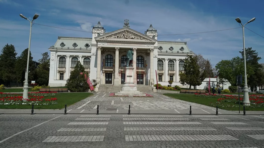 Teatrul Național Vasile Alecsandri din Iași difuzează on-line miercuri premiera spectacolului-lectură Sindromul Quijote