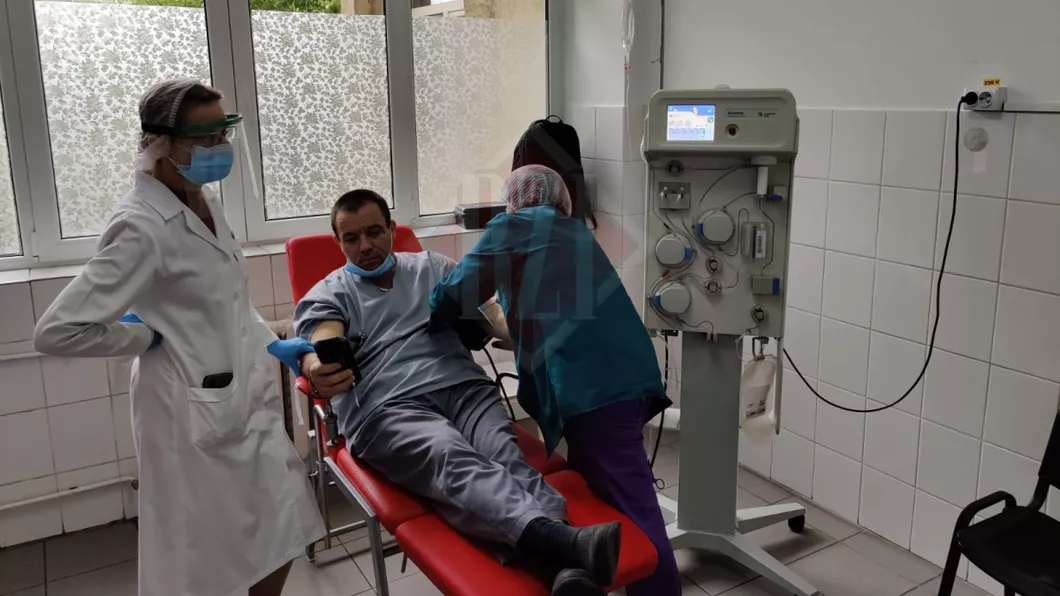 Patru pacienți din Iași diagnosticați cu coronavirus aflați în stare gravă au primit plasmă hiperimună Medicii așteaptă să vadă dacă tratamentul minune funcționează