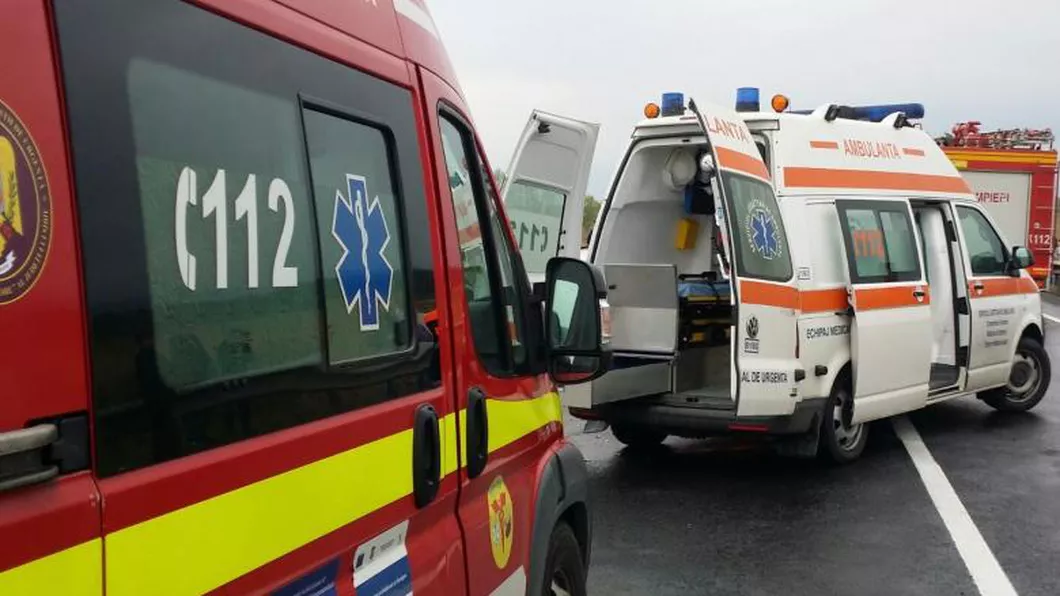 Un şofer de Ambulanţă s-a urcat beat la volan şi a provocat un accident rutier În urma impactului au murit doi măgari