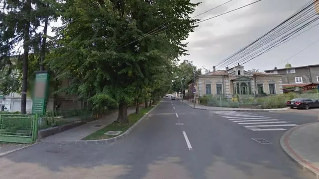 Noi sensuri unice în municipiul Iași Primăria a stabilit lista completă a celor 33 de străzi din oraș pe care se modifică regulile de circulație Se va schimba complet traficul rutier