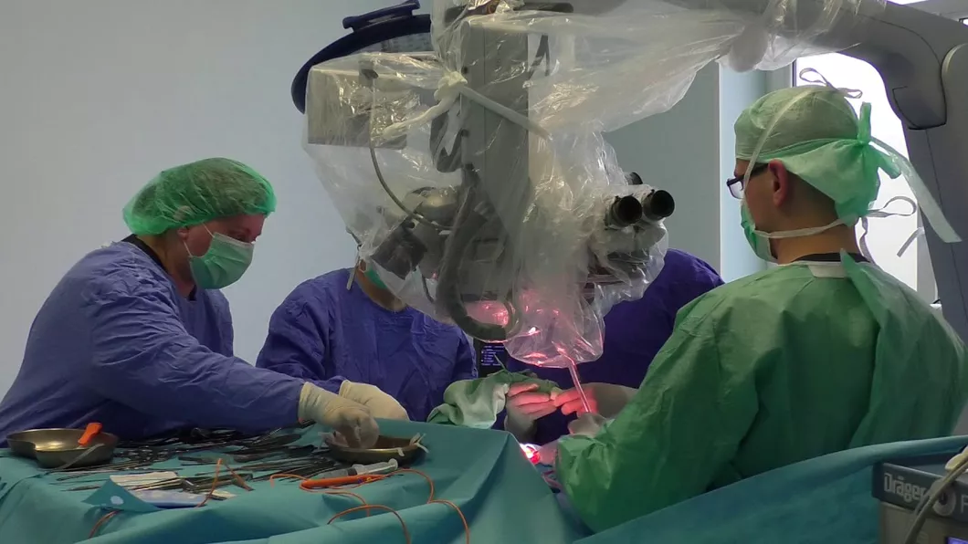 O femeie a pregatit 90 de masline umplute in timpul unei operatii pe creier