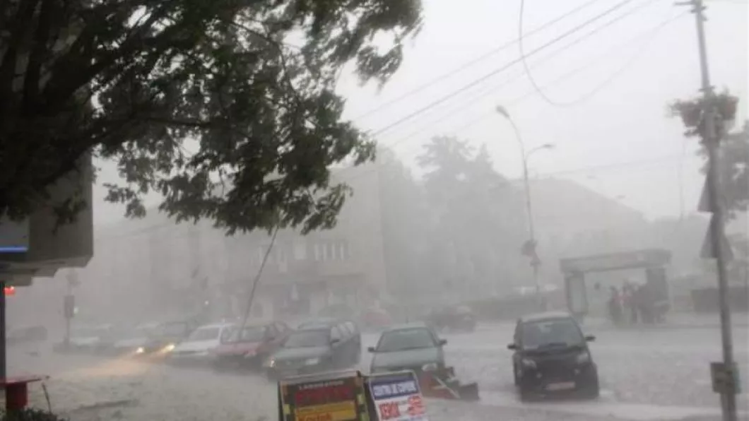 Alerta meteo Cod galben de furtuni în mai multe judeţe din România