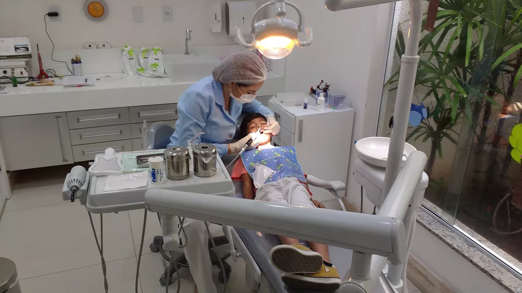 Sigilarea dinţilor un serviciu de stomatologie copii foarte des recomandat şi solicitat