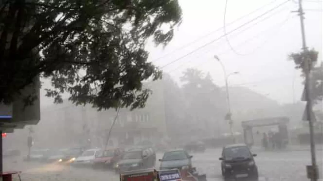 Se schimba vremea ANM a făcut anunţul Ploi şi furtuni în mai multe zone ale ţării