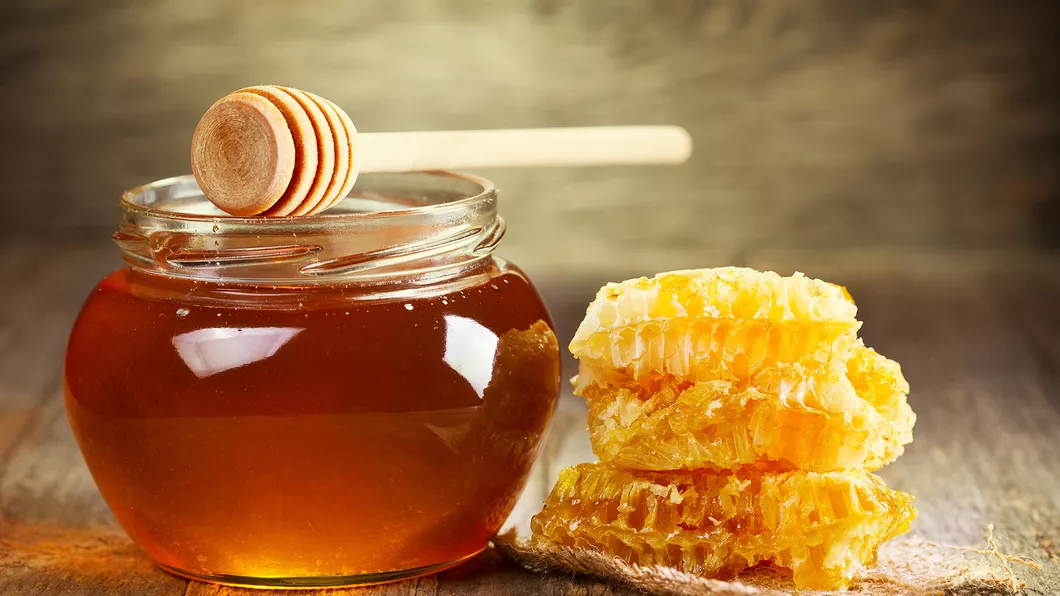 Mierea este eficientă pentru tratarea răcelilor confirmă un studiu
