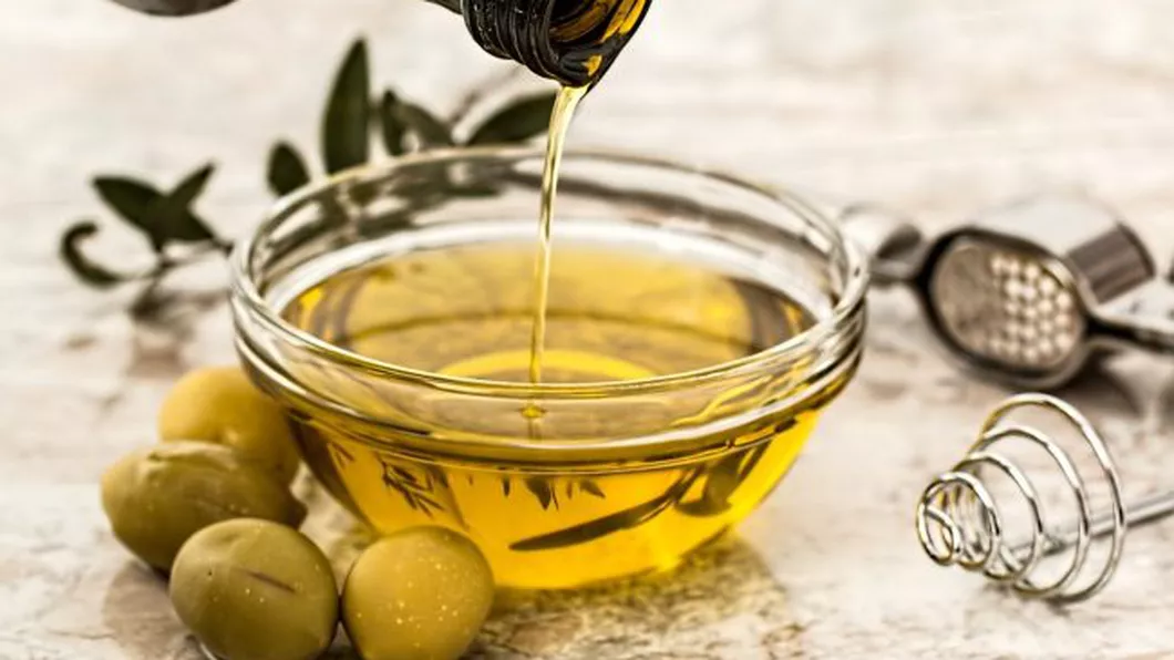 Beneficiile uleiului de măsline ajută inima vasele de sânge dar și memoria