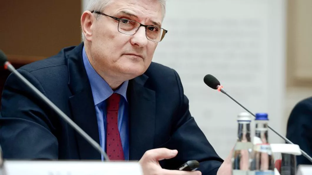 Criza economică nu se va sfârşi nici în 2021 considera Daniel Dăianu preşedintele Consiliului Fiscal