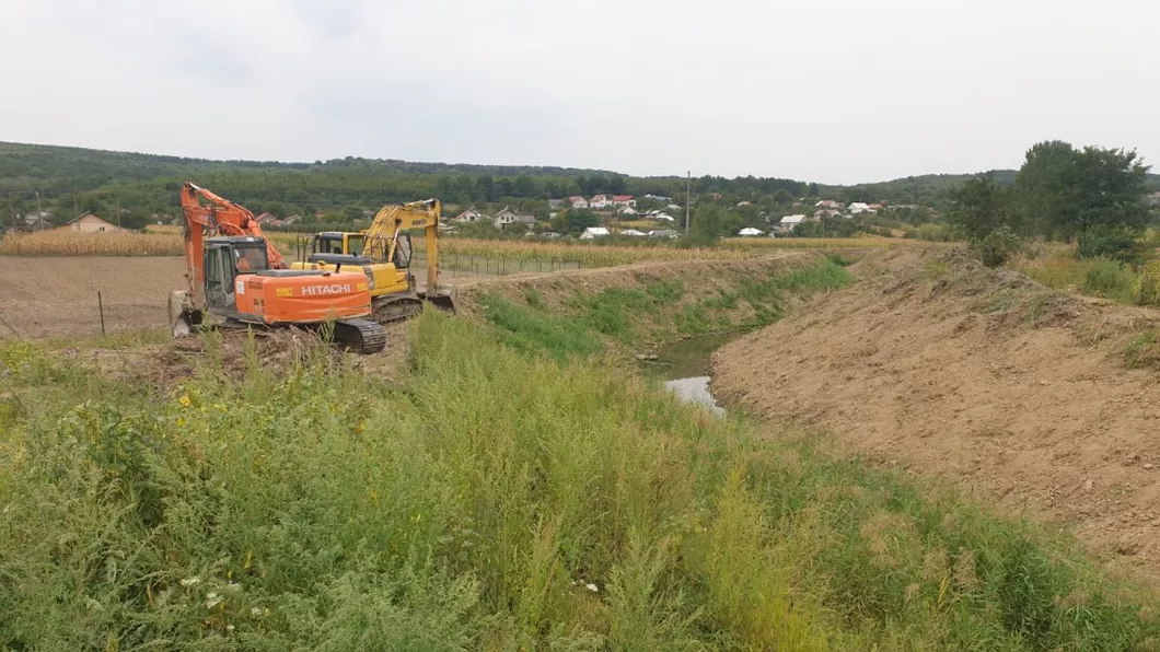 ABA Prut-Bârlad mărește capacitatea de transport a albiilor râurilor pentru a reduce riscul de producere a inundațiilor