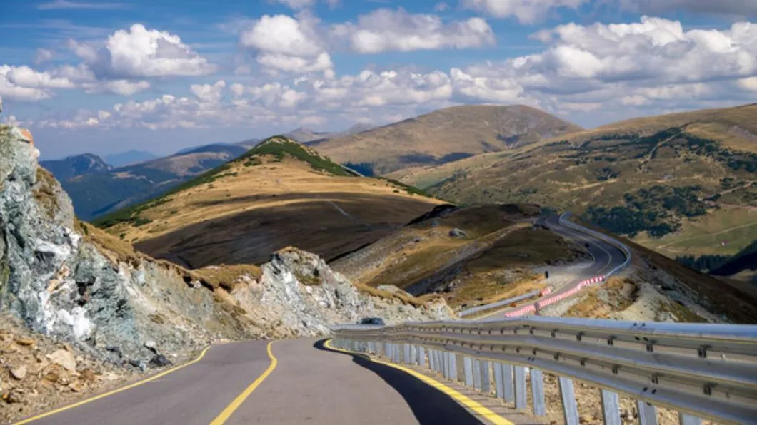 Transalpina se închide în weekend între Novaci şi Rânca pentru un concurs de automobilism