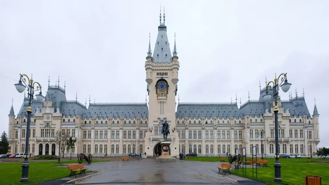 Bucurie pentru copii și tineri Noi ateliere de lectură la Palatul Culturii din Iași intitulate Strauss și valsul rozelor de mai