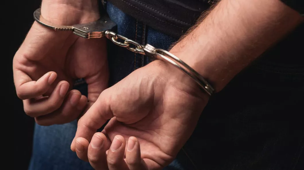 Ieşean arestat la domiciliu pentru tentativă de omor Daniel Nicu Ungureanu cercetat de procurori după un incident cu un pensionar Întreg scandalul a izbucnit de la un conflict banal Exclusiv