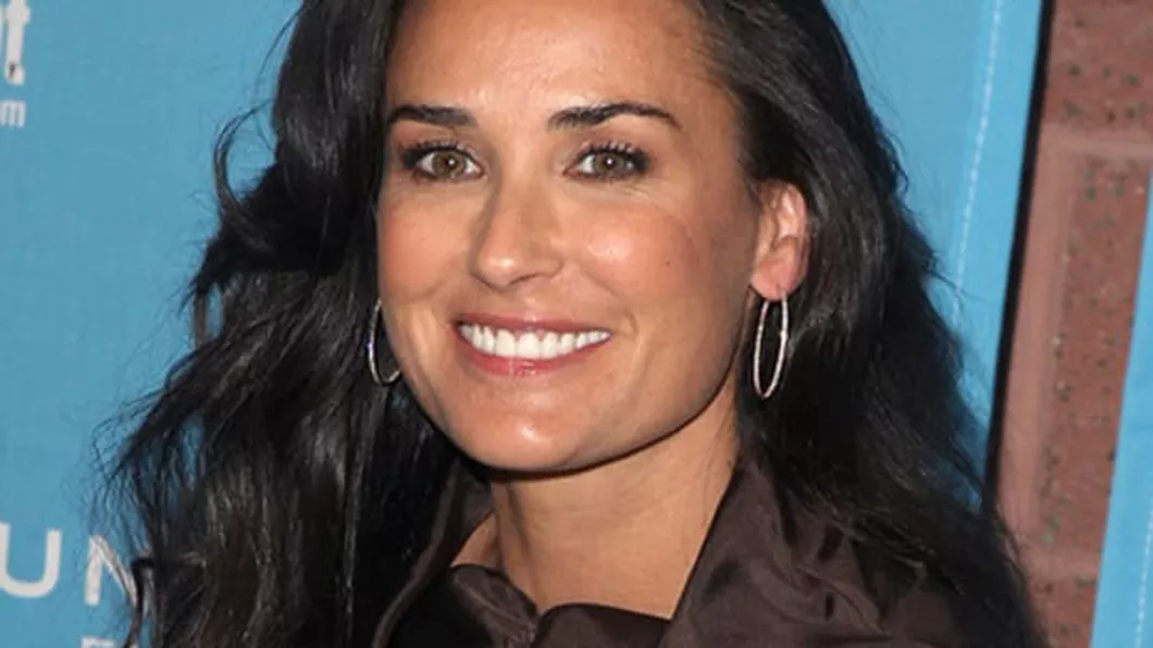 Demi Moore s-a culcat cu un alt bărbat cu o noapte înainte de nunta sa. Amantul din tinereţe este un actor celebru