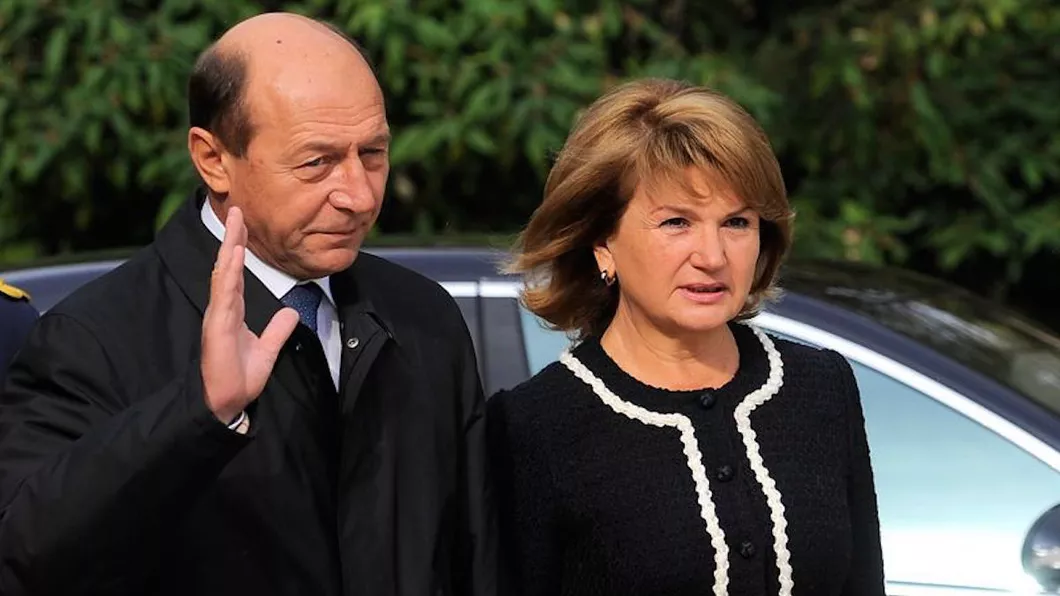 Ce pensie are Maria Băsescu. Fosta Primă Doamnă primește o sumă infimă în comparație cu soțul ei