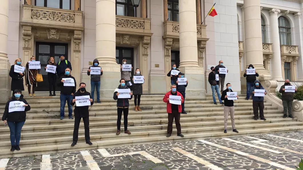 O nouă zi un nou protest la ONRI. Angajații nu au liniște până managerul Beatrice Rancea nu demisionează - VIDEO