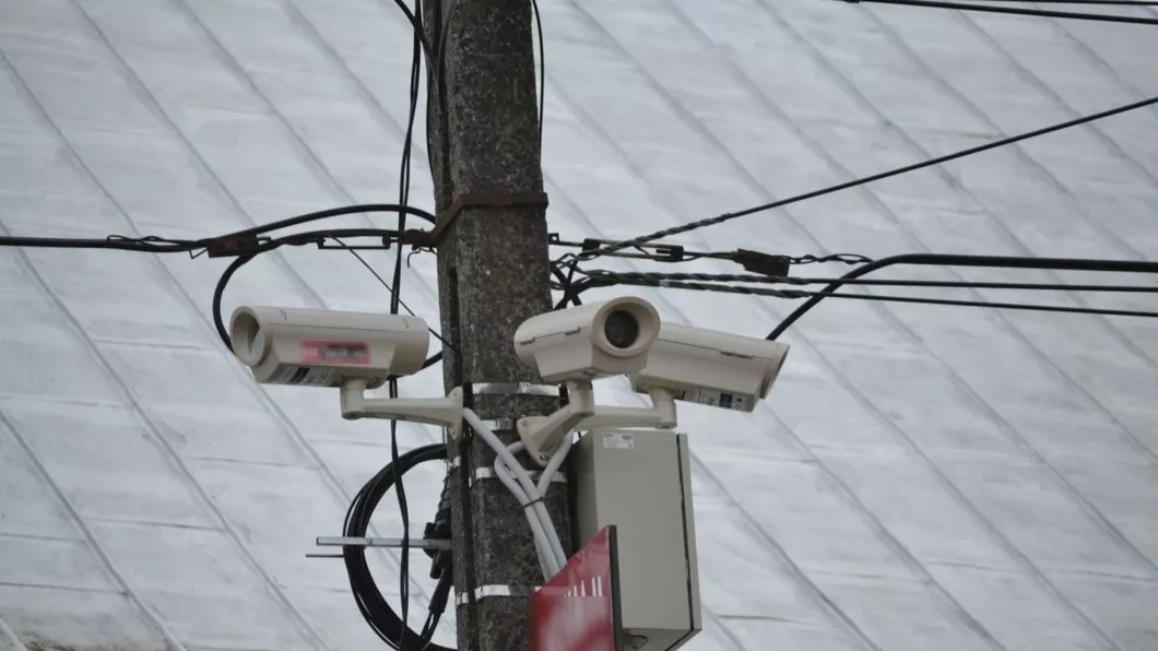 Rețeaua de fibră optică din Iași va fi îngropată în subteran pe măsură ce se extinde sistemul de supraveghere video stradal